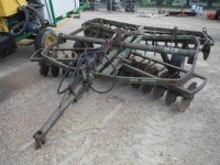 John Deere 10' Disc: Hyd. Lift, 28-blade