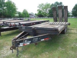 2004 Hooper Tag Trailer, s/n 4T0FB212841003261: Ramps, 8', 18' Deck, 5' Dovetail, 3 Ramps
