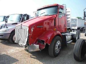 2005 Kenworth T800 Truck Tractor, s/n 1XKDDB9X65J104662 (Salvage - No Title - Bill of Sale Only): T/A, Day Cab, Cat 550 Eng., Rollover