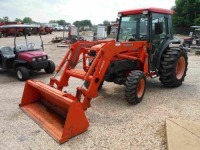 Kubota L5030 MFWD Tractor, s/n 37933: Encl. Cab, LA853 Loader w/ Bkt., Meter Shows 773 hrs