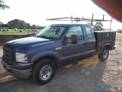 2006 Ford F250 Pickup, s/n 1FTNX20566EC03589: Ext. Cab, Reading Work Bed, Ladder Rack, Odometer Shows 461K mi.