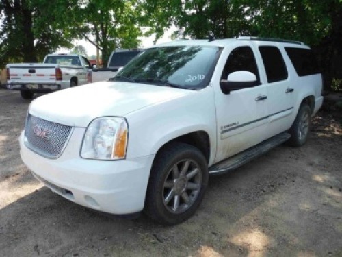 2008 GMC Yukon Denali SUV, s/n 1GKFK66858J102506: AWD, Leather, Sunroof, Nav, Odometer Shows 245K mi.