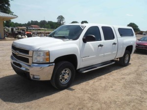 2007 Chevy Silverado 2500HD Pickup, s/n 1GCHC23607F532278: Crew Cab, Duramax Diesel, Allison Auto, Aux. Fuel Tank, Ranch Bed Topper, Odometer Shows 261K mi.