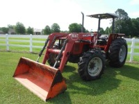 Massey Ferguson 491 MFWD Tractor, s/n 10071: Meter Shows 1791 hrs