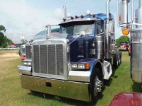 2005 Peterbilt 378 Truck Tractor, s/n 1XPFPBEX65N863353: Tri-axle, Cat C15 Eng., 18-sp., 46K Rears, Double Frame