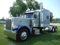 2018 Peterbilt 389 Truck Tractor, s/n 1XPXDP9X0JD496390: T/A, Sleeper, Paccar Eng., 13-sp., 12K Front, 38K Rears, Eng. Brake, 11R22.5 Tires, Stand Up Sleeper, Odometer Shows 503K mi.