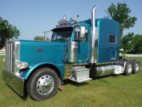 2015 Peterbilt 389 Truck Tractor, s/n 1XPXD49X5FD279245: Cummins ISX 600hp Eng., Eaton 18-sp., Flex Air Susp., 12K Front, 40K Rears, Drum Brakes, 3.55 Ratio, 274" WB, 150-gal RH Tank, 12-gal LH Tank, 78" Ultra Sleeper w/ Platinum Interior, 11R24.5 Tires, 