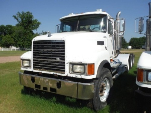 2003 Mack CH613 Truck Tractor, sn 1M2AA18Y83W152543: Tri-axle, Heavy-Haul, Mack E7-460 Eng., Eaton Fuller 18-sp., Twin Screw Plus Air Lift, Camelback Susp., 425/65R22.5 Fronts, 11R22.5 Rears, Alum. Wheels, Odometer Shows 597K mi.