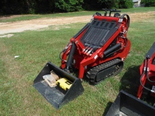 Unused 2022 iCougar CG-823 Mini Skid Steer, s/n CG823TCT0446: Briggs & Stratton 23hp Gas Eng., Coupler, Aux. Hydraulics