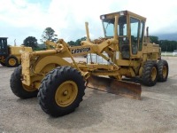 Champion 720A Motor Grader, s/n 17962-87: C/A, 12' Moldboard, Scarifier, 14.00x24 Tires, Meter Shows 6802 hrs