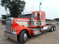 2019 Kenworth W900L Truck Tractor, s/n 1XKWD49X2KR296275: T/A, 76" Sleeper, Cummins IX15 565hp Eng., 18-sp., Air Ride Susp., 13.2K Front, 40K Rears, All Alum. Wheels, 285/75R24.5 Tires, Odometer Shows 461K mi.