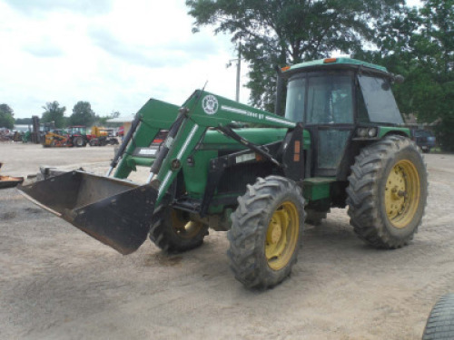 John Deere 2955 MFWD Tractor, s/n 762607: Encl. Cab, Loader w/ Bkt. & Hay Spear