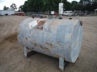 Newberry 550-gallon Tank w/ Pneumatic Pump