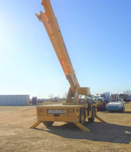 Broderson 1C200 Crane, s/n 23802: 4x4, 15-ton, 5860 hrs, ID 43267