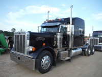 2004 Peterbilt 379 Truck Tractor, s/n 1XP5DB9X44D823534: T/A, Sleeper, Odometer Shows 818K mi.