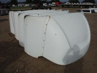 (5) Fairings off 2014 Freightliner Day Cab Truck Tractors