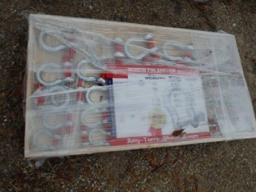 Lot of (38) 2022 Greatbear Rigging Hardware