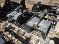 80" 2-cylinder Grapple for Skid Steer: 3" Spaced Tines